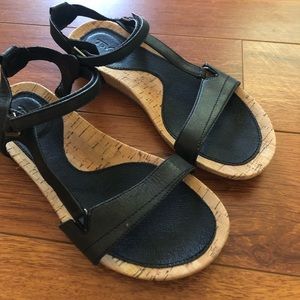 Teva sandals, black.